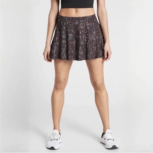 Athleta Match Point Skort in the "City Lights" print - Size XS - Picture 4 of 16